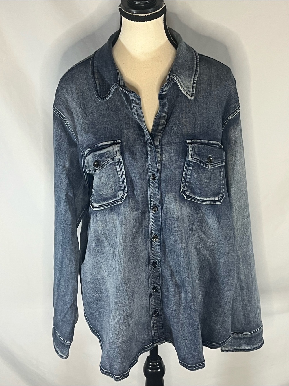 Coldwater Creek Women’s Blue Denim Button Up  Blouse Shirt Stretch Shacket XXL